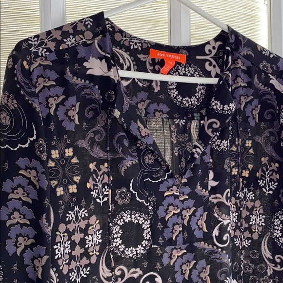 Sheer blouse - Sz L - Picture 2 of 4